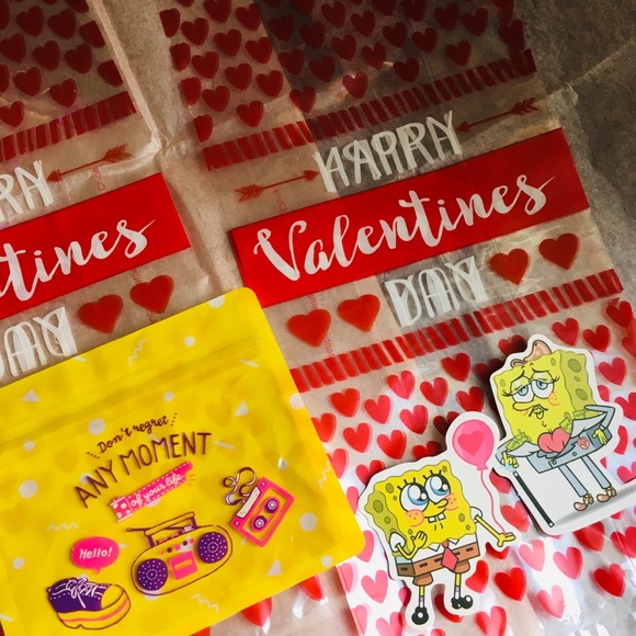 ⏰🤍🖤Ariana Grande CD single(2pcs) plus more! - Picture 6 of 11